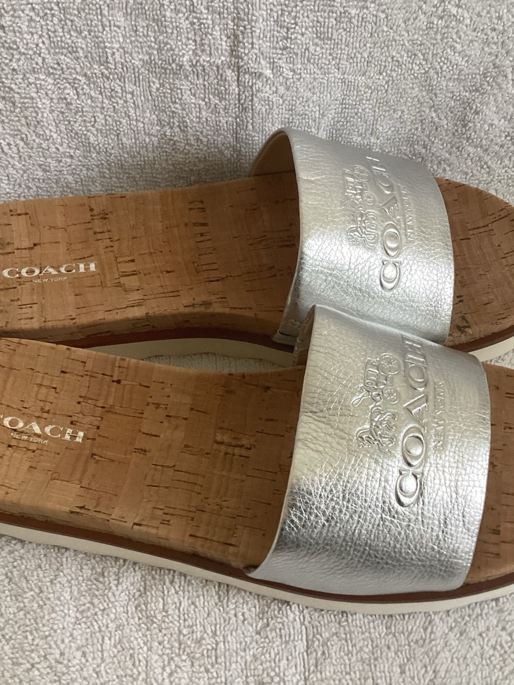 Coach Spruce Metallic Silver Tumbled Leather Cork Slide Sandals Women’s 8.5 NWOB